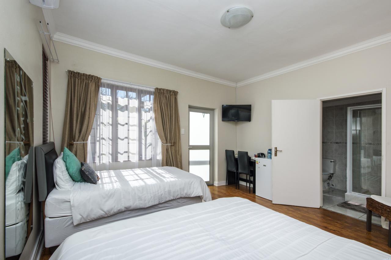 Walmer Villiers Self Catering Port Elizabeth Exterior photo